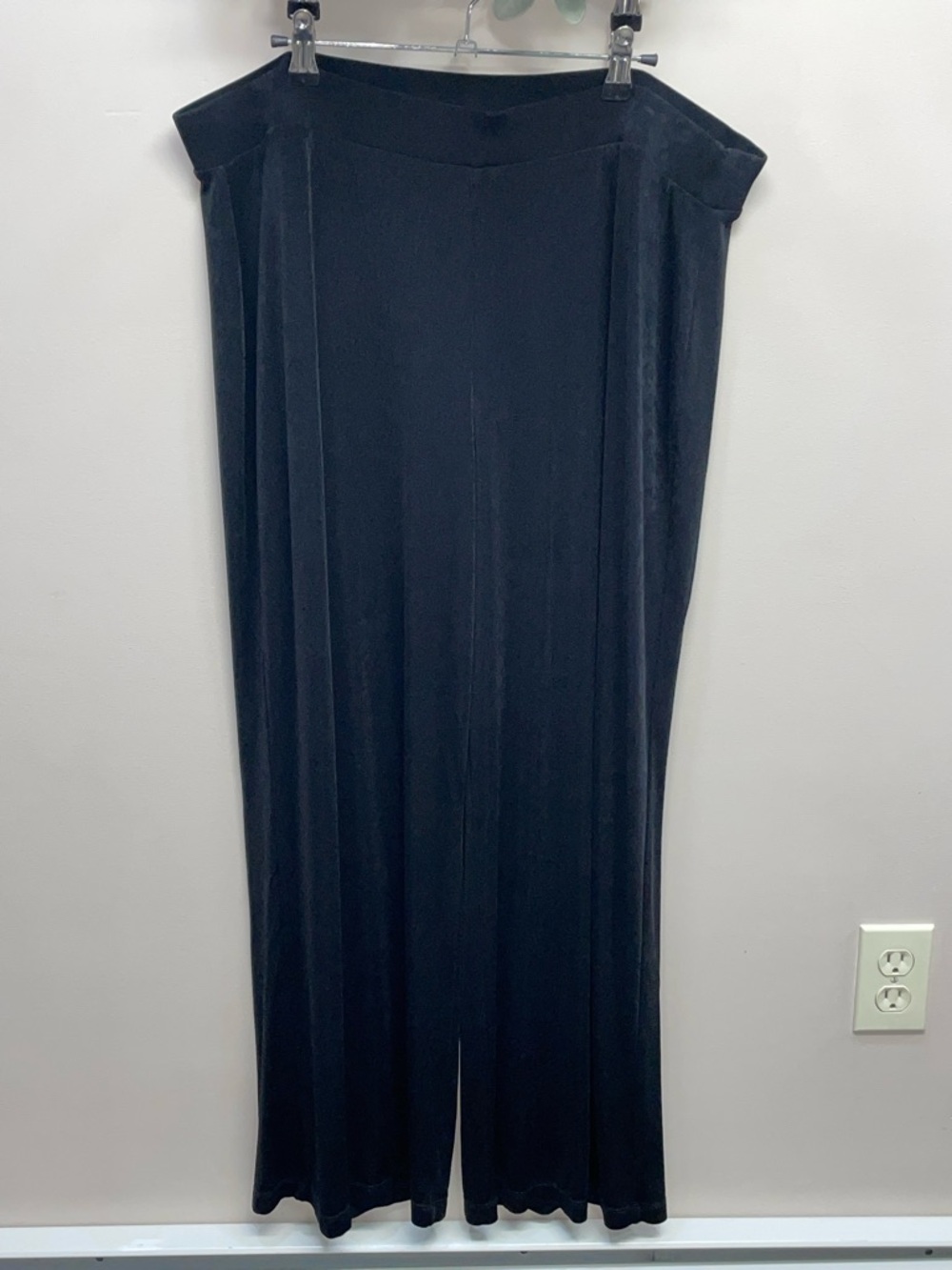 Chico’s Travelers Black Stretch Knit Pull On Wide Leg Pants 16/18R (Chico’s 3R)